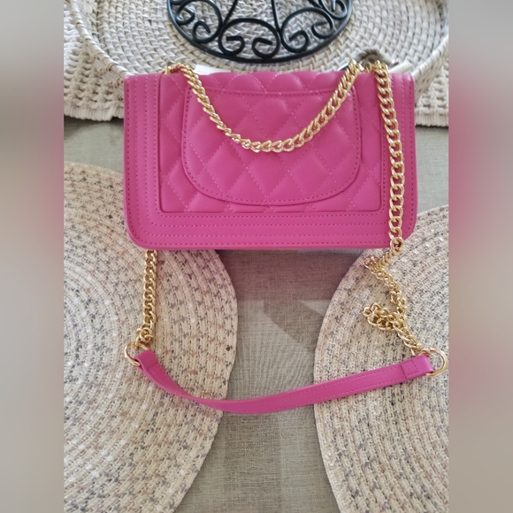 Pink Quilted Leave it to me Pink Gold Chain Bag New - Picture 4 of 8